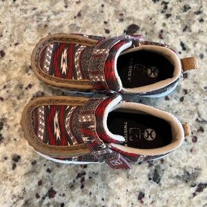 Size 7 Twisted X Toddler Hooey Red and Brown Aztec Canvas Driving Moc Cas Shoe